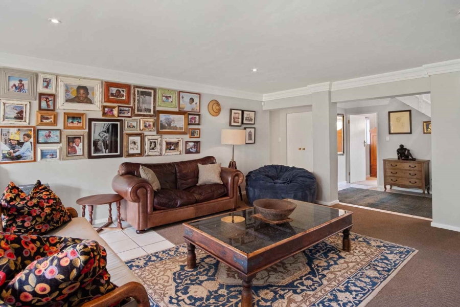 4 Bedroom Property for Sale in Oakhurst Estate Western Cape